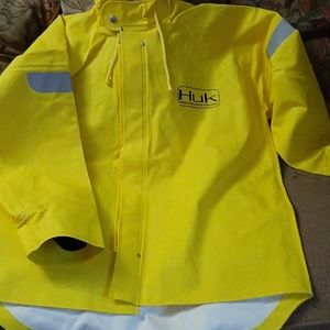 Huk rain jacket 40% off Retail !!!!
